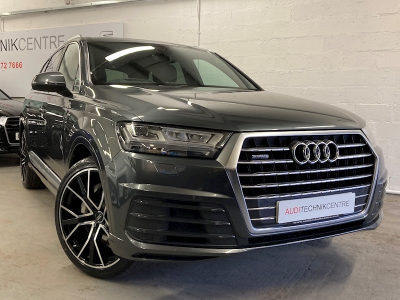 Audi Q7 S-Line Quattro 272PS