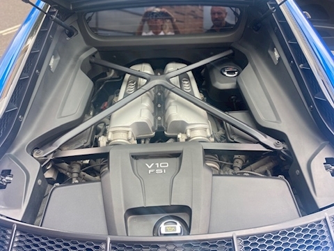 5.2 FSI V10 Plus Coupe 2dr Petrol S Tronic quattro Euro 6 (s/s) (610 ps)