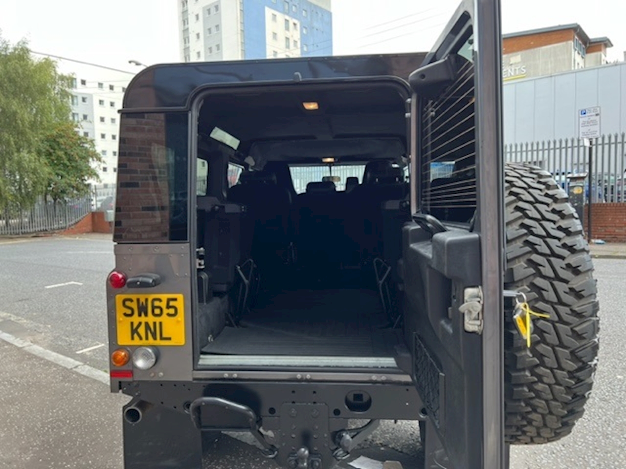 Used 2016 Land Rover Defender 110 Td Landmark For Sale in Glasgow (U988