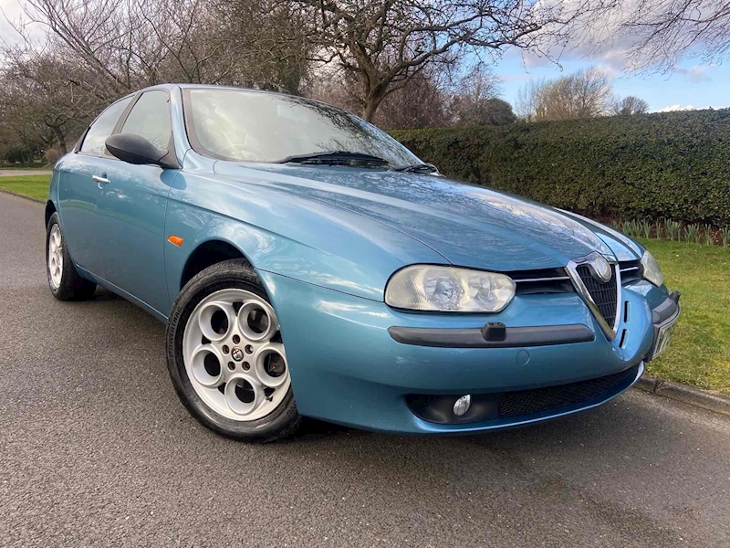 Alfa Romeo 2.5 V6 24V Saloon 4dr Petrol Manual (271 g/km, 190 bhp)