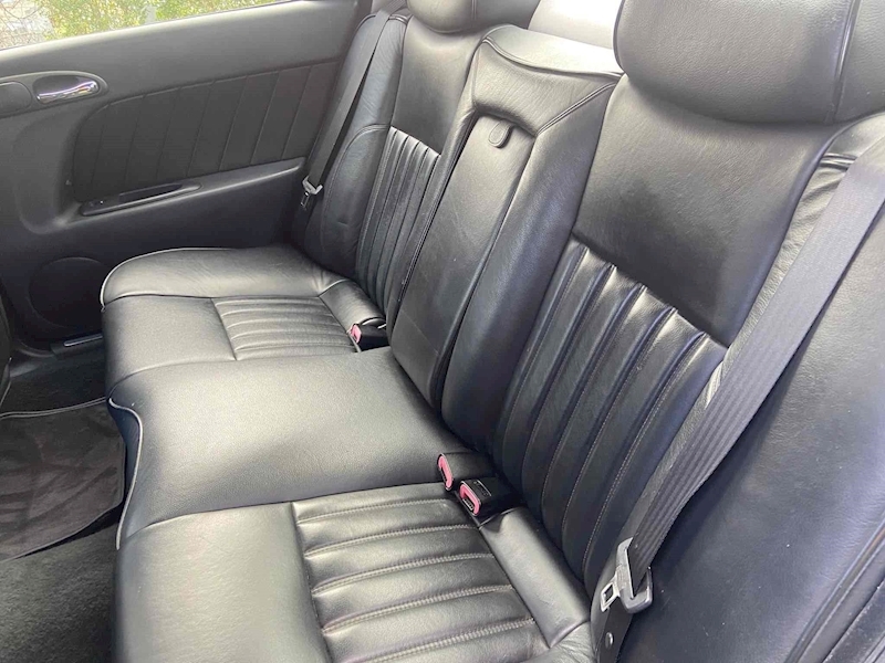 Alfa Romeo 2.5 V6 24V Saloon 4dr Petrol Manual (271 g/km, 190 bhp)