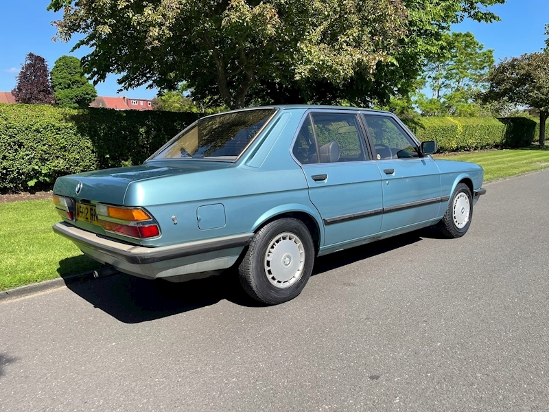 BMW 518I 1.8 4dr Saloon Manual Petrol