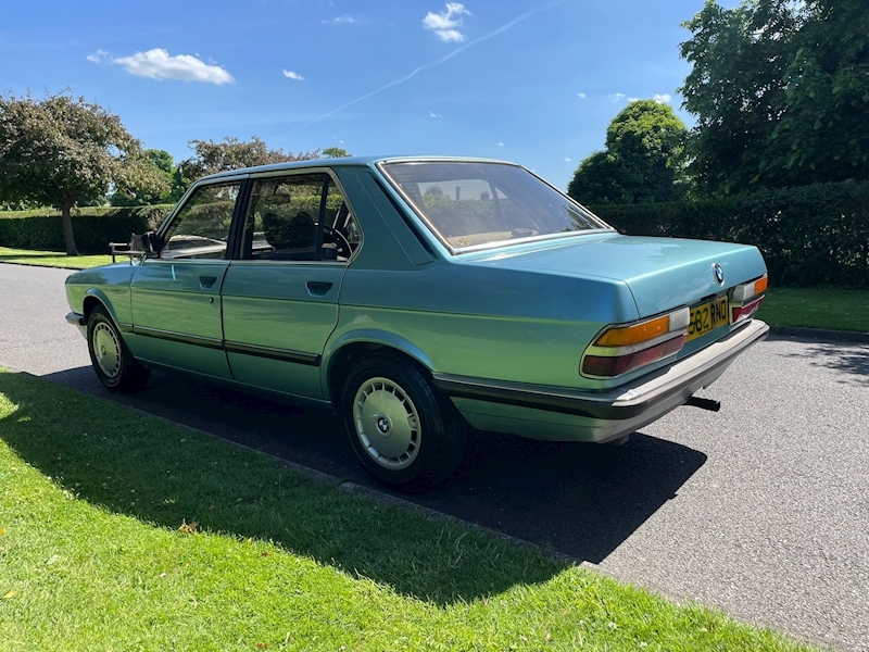 BMW 518I 1.8 4dr Saloon Manual Petrol