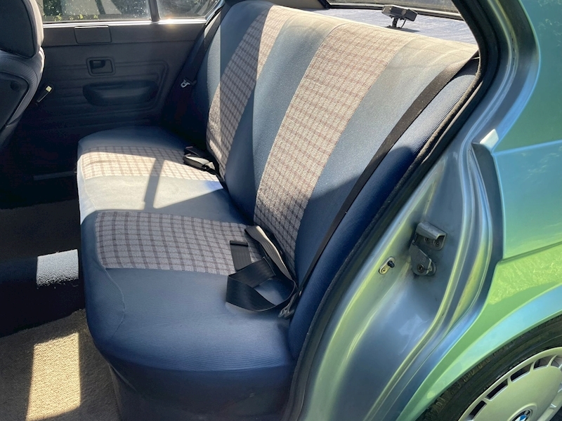 BMW 518I 1.8 4dr Saloon Manual Petrol