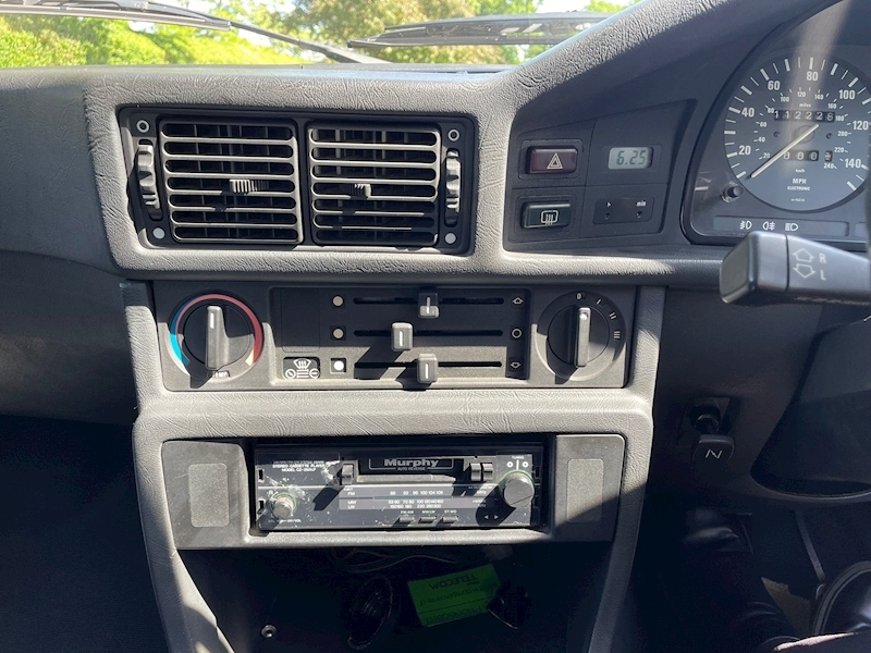 BMW 518I 1.8 4dr Saloon Manual Petrol