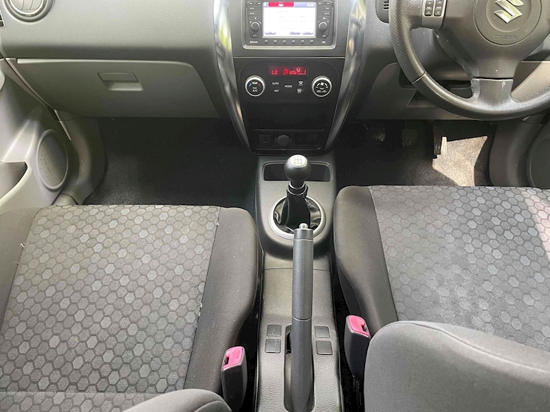 Suzuki X-EC SUV 1.6 Manual Petrol