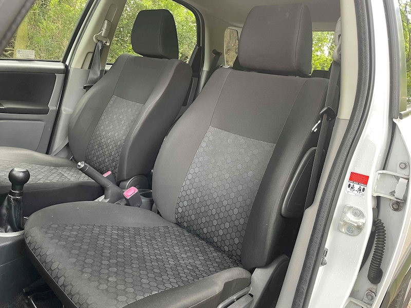 Suzuki X-EC SUV 1.6 Manual Petrol