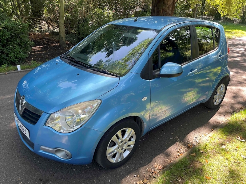 Vauxhall VVT ecoFLEX SE MPV 1.2 Manual Petrol