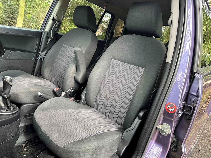 Ford Plus Hatchback 1.6 Manual Petrol