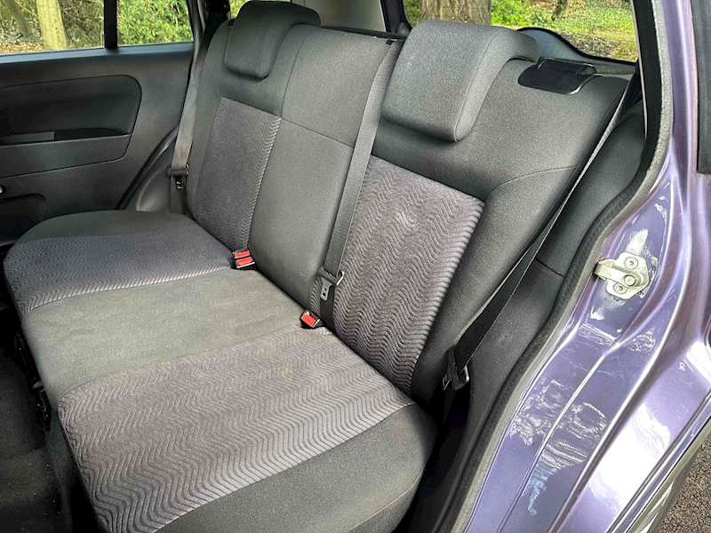 Ford Plus Hatchback 1.6 Manual Petrol