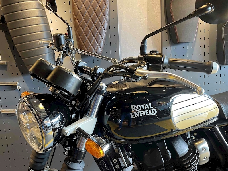 ROYAL ENFIELD £650 APPAREL & ACCESSORY CONTRIBUTION