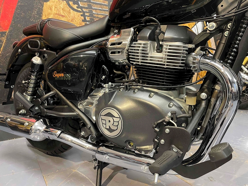 ROYAL ENFIELD E5 .65 CRUISER MANUAL PETROL