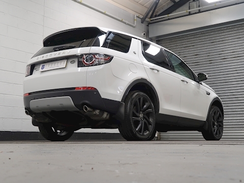 Discovery Sport 2.0 TD4 HSE Luxury SUV 5dr Diesel Auto 4WD (s/s) (180 ps)