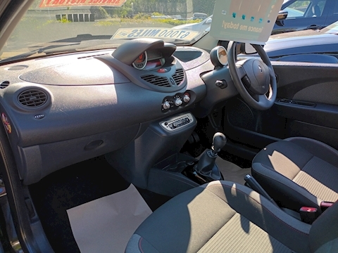 Twingo Dynamique Hatchback 1.2 Manual Petrol