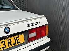 BMW 3 Series 320I Se - U692