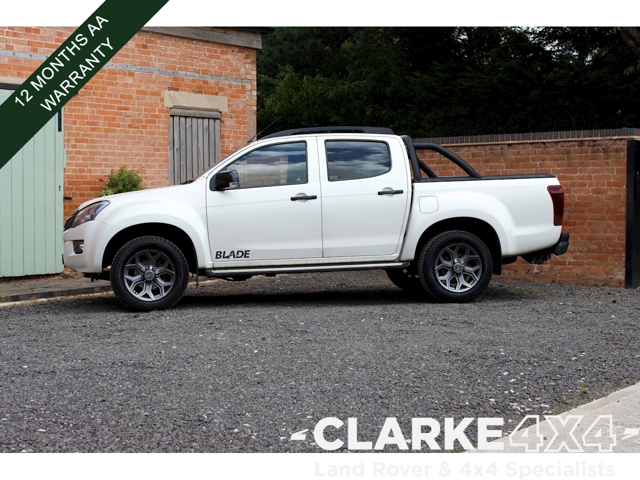 2.5 TD Blade Double Cab Pickup 4dr Diesel Automatic 4x4 (220 g/km, 161 bhp)