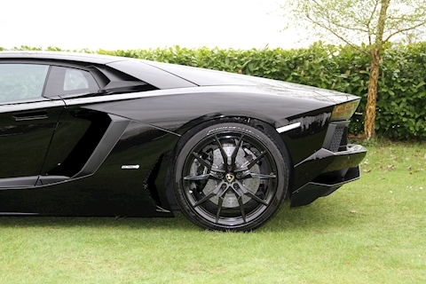 Aventador LP 700-4 Coupe