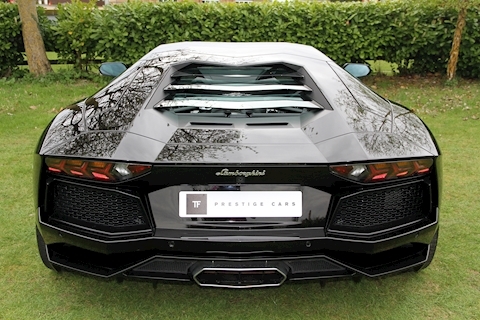 Aventador LP 700-4 Coupe