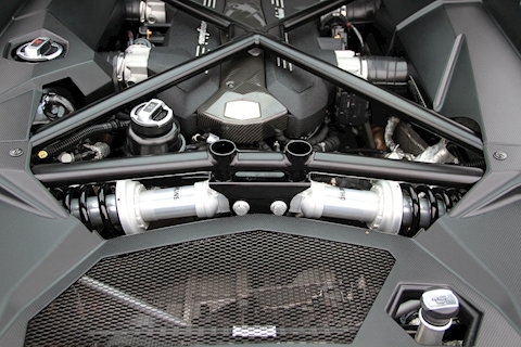 Aventador LP 700-4 Coupe