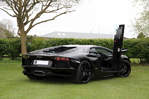 Aventador LP 700-4 Coupe