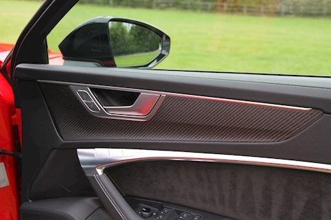 RS 6 Avant Carbon Black