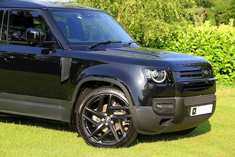 Defender 110 2.0 SD4 SE with Chelsea Truck Company Enhancements