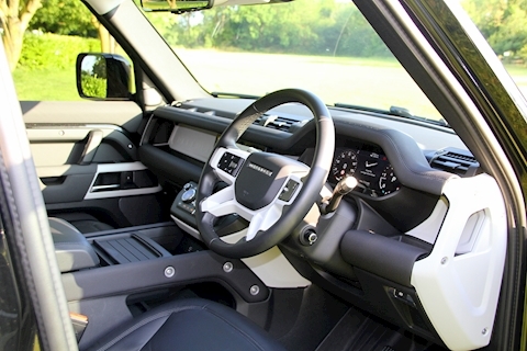 Defender 110 2.0 SD4 SE with Chelsea Truck Company Enhancements