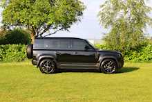 2020 Land Rover Defender 110 2.0 SD4 SE with Chelsea Truck Company Enhancements 