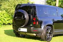 2020 Land Rover Defender 110 2.0 SD4 SE with Chelsea Truck Company Enhancements 