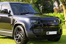 2020 Land Rover Defender 110 2.0 SD4 SE with Chelsea Truck Company Enhancements 