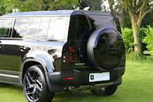 2020 Land Rover Defender 110 2.0 SD4 SE with Chelsea Truck Company Enhancements 