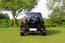 2020 Land Rover Defender 110 2.0 SD4 SE with Chelsea Truck Company Enhancements 