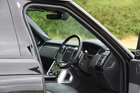 Range Rover 4.4 SDV8 Autobiography