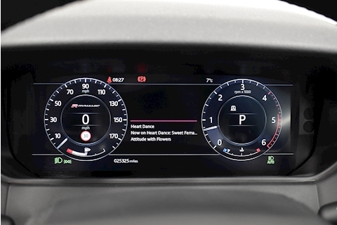 Range Rover Velar 3.0 D300 R-Dynamic HSE