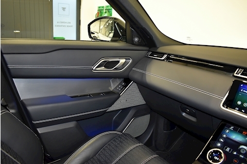 Range Rover Velar 3.0 D300 R-Dynamic HSE