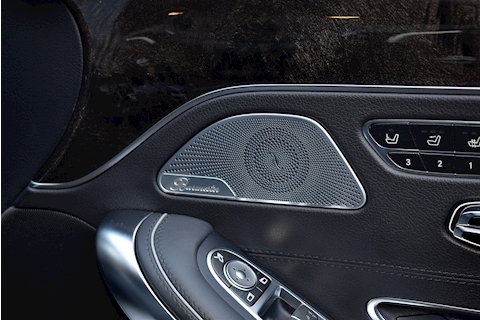 S560 Coupe 4.0 V8 AMG Line with Premium Pack