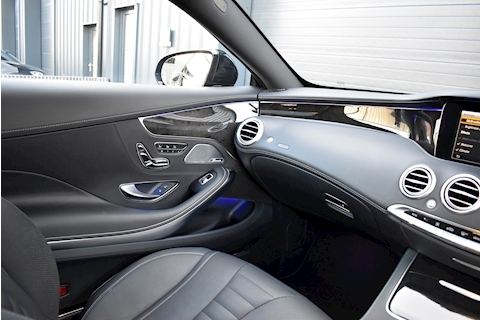 S560 Coupe 4.0 V8 AMG Line with Premium Pack