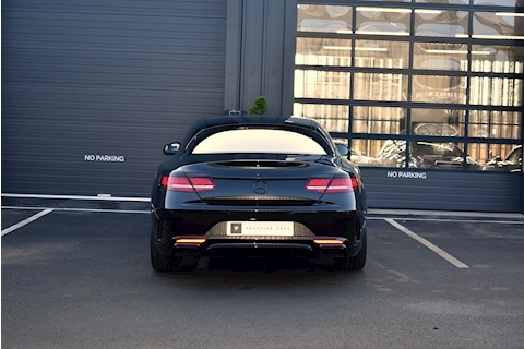S560 Coupe 4.0 V8 AMG Line with Premium Pack
