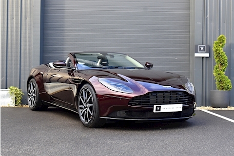 DB11 V8 Volante