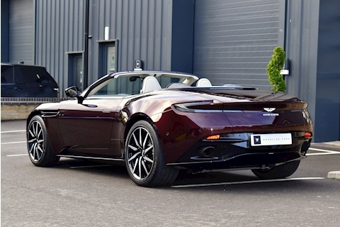 DB11 V8 Volante