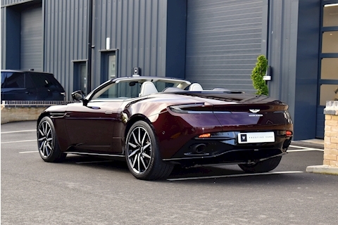 DB11 V8 Volante