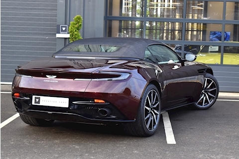 DB11 V8 Volante