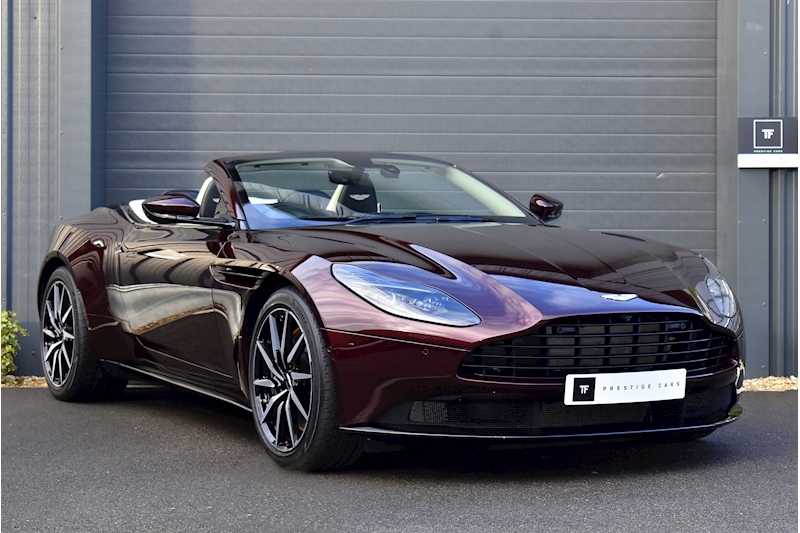 DB11 V8 Volante
