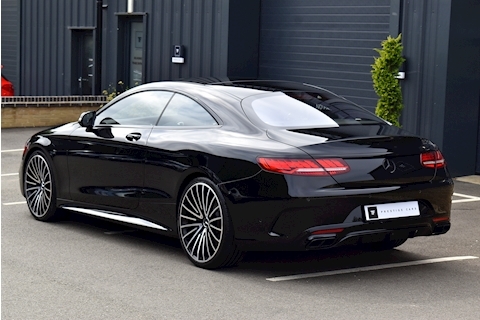 S560 Coupe 4.0 V8 AMG Line