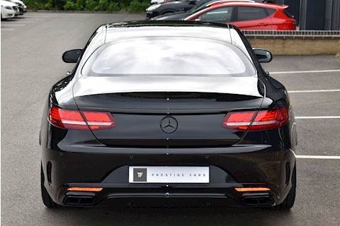 S560 Coupe 4.0 V8 AMG Line