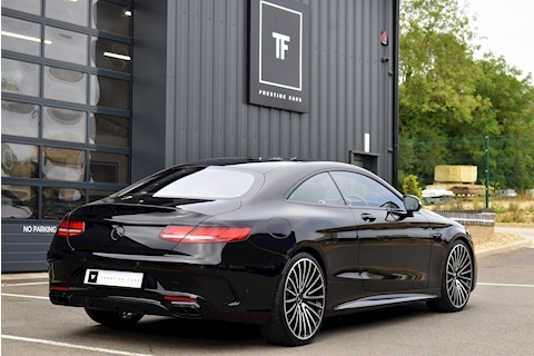S560 Coupe 4.0 V8 AMG Line