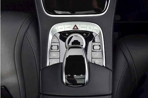 S560 Coupe 4.0 V8 AMG Line