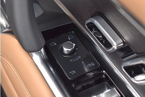 Range Rover Autobiography 4.4 V8 (P530)