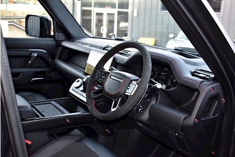 Urban Defender 110 V8 Carpathian Edition