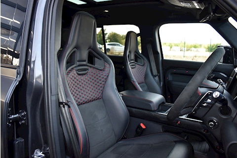 Urban Defender 110 V8 Carpathian Edition